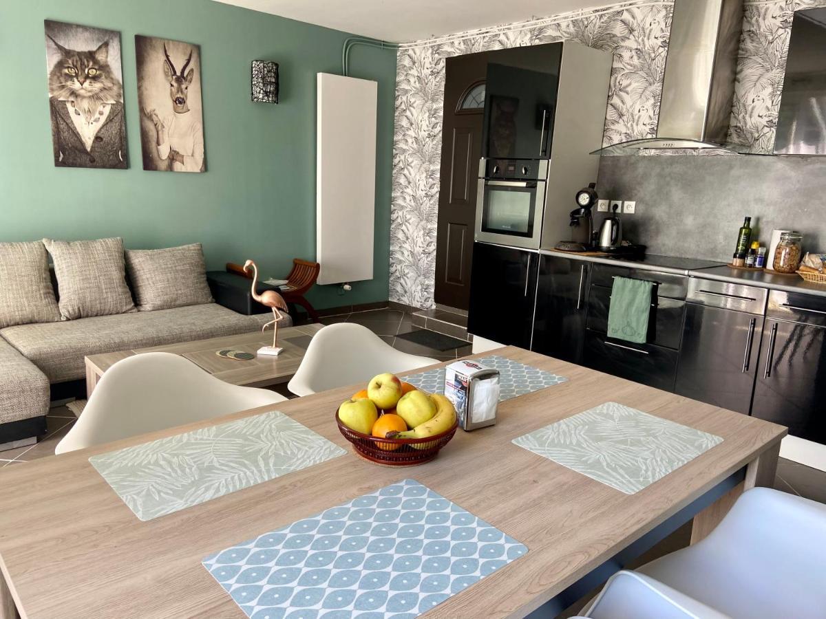Les Perdrix Apartamento Charleville-Mézières Exterior foto